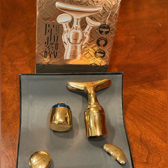 Gushiyuta lifting and tightening facial tool introducer. 3 pieces. Battery. - Picture 8 of 13